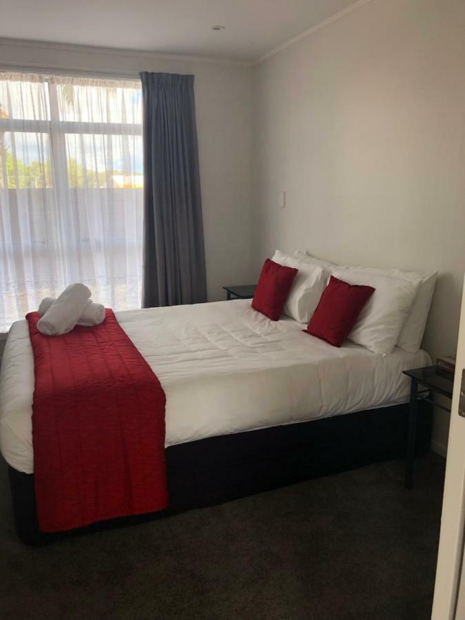 Ambassador Motor Inn Tauranga Extérieur photo